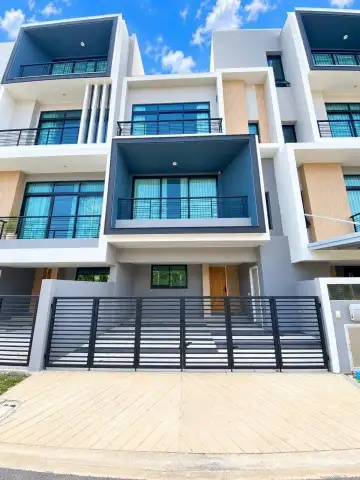 ให้เช่า #ทาวน์โฮม หมู่บ้าน Nirvana Define กรุงเทพกรีฑา #ใกล้โรงเรียนนานาชาติWellington FF 095-1642956