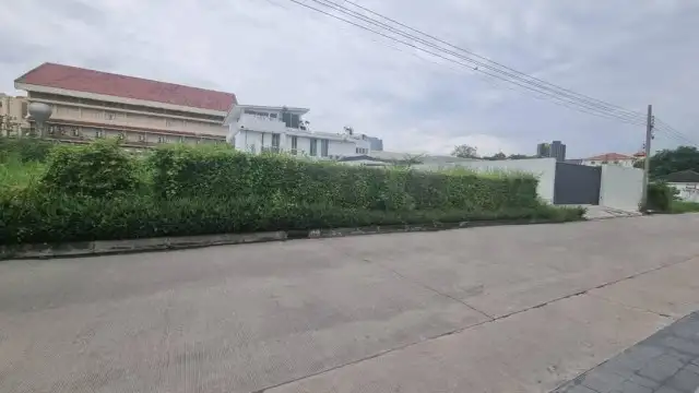ให้เช่า #ที่ดินเปล่า ซอยราชวินิตบางแก้ว หลังเมกาบางนา #ใกล้โรงเรียนราชวินิตบางแก้ว #ย่านบางนา 095-1642956